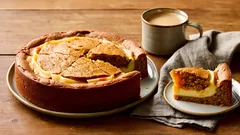 Ravinteikas porkkanakakku raejuustotäytteellä – näin onnistut kotona